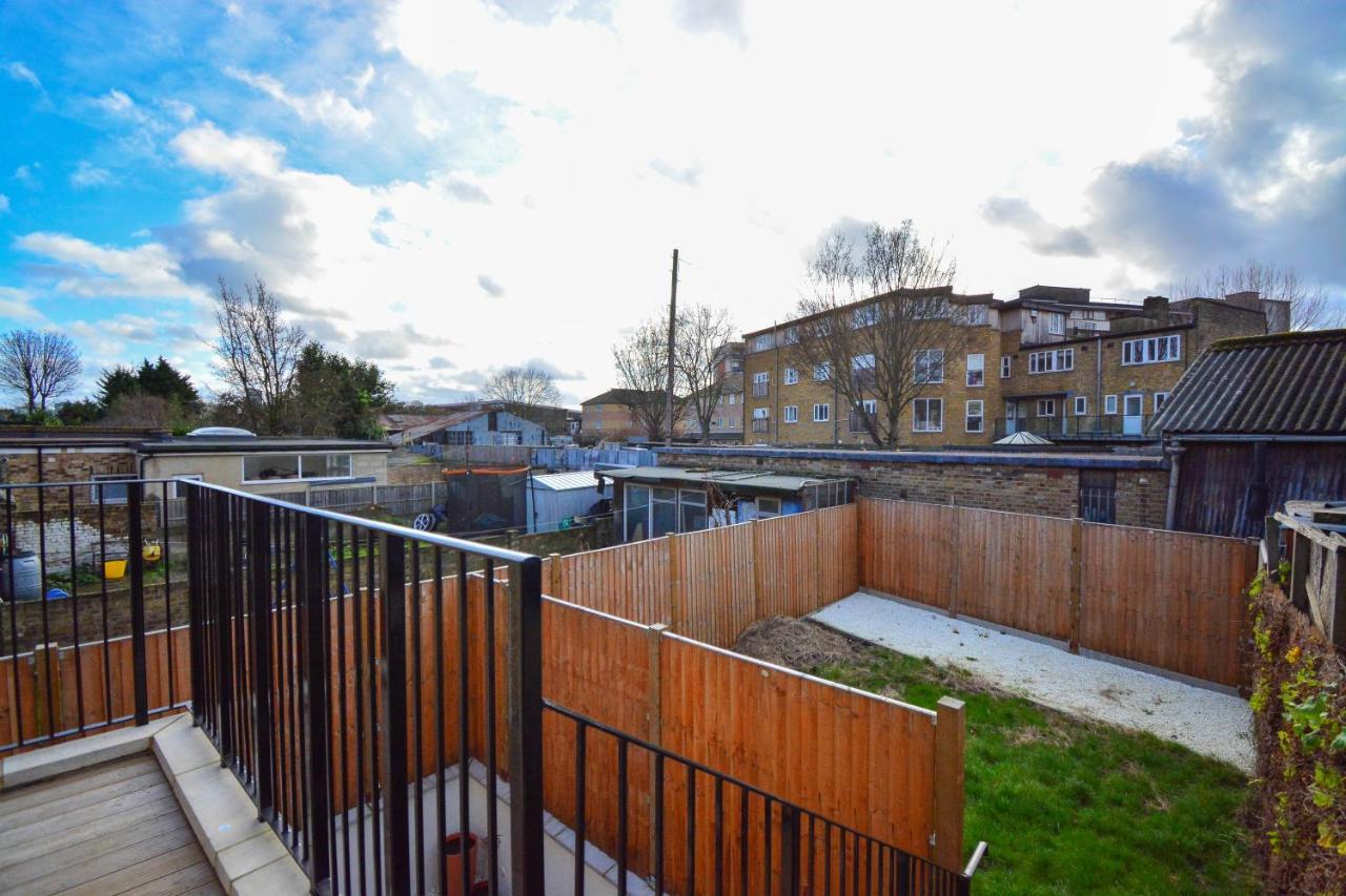 Apartment Wharf - Macarena Apartments Londra Dış mekan fotoğraf
