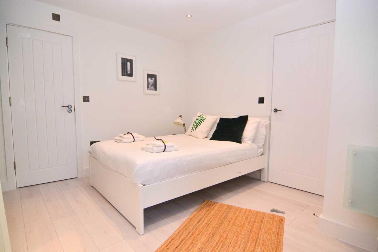 Apartment Wharf - Macarena Apartments Londra Dış mekan fotoğraf